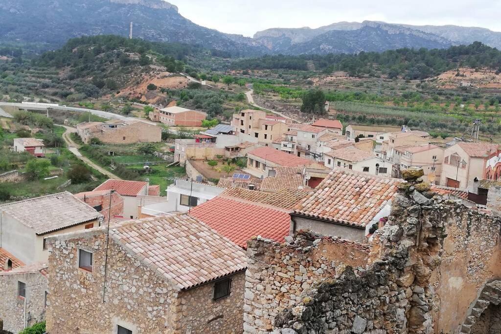 Ca l'Andròmines Vila Pinell de Bray Exterior foto